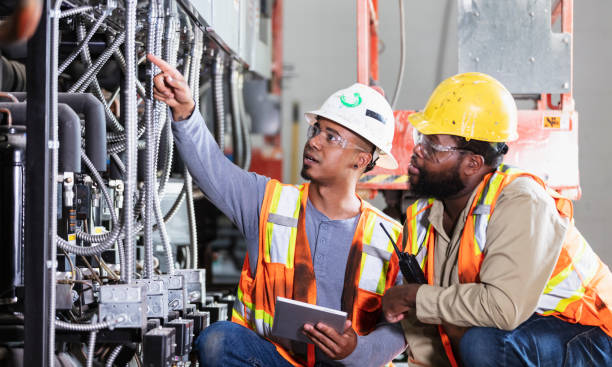 Best Local Electrician Companies  in Belpre, OH